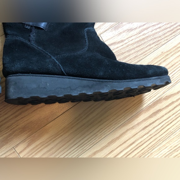 BearPaw Black Suede Winter Boots - Picture 13 of 14